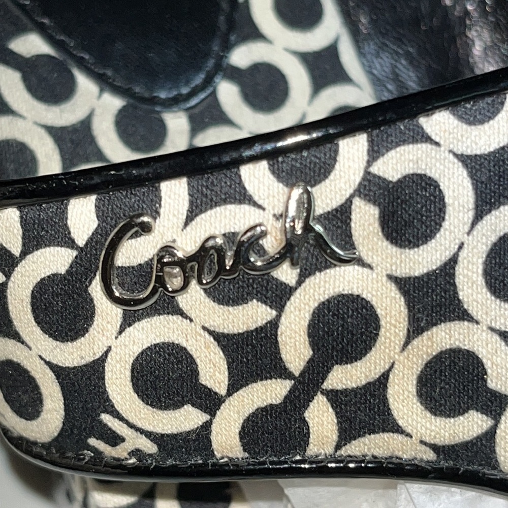 Coach size 10 black & creamy white thong wedge heel patent leather trim - Picture 6 of 13
